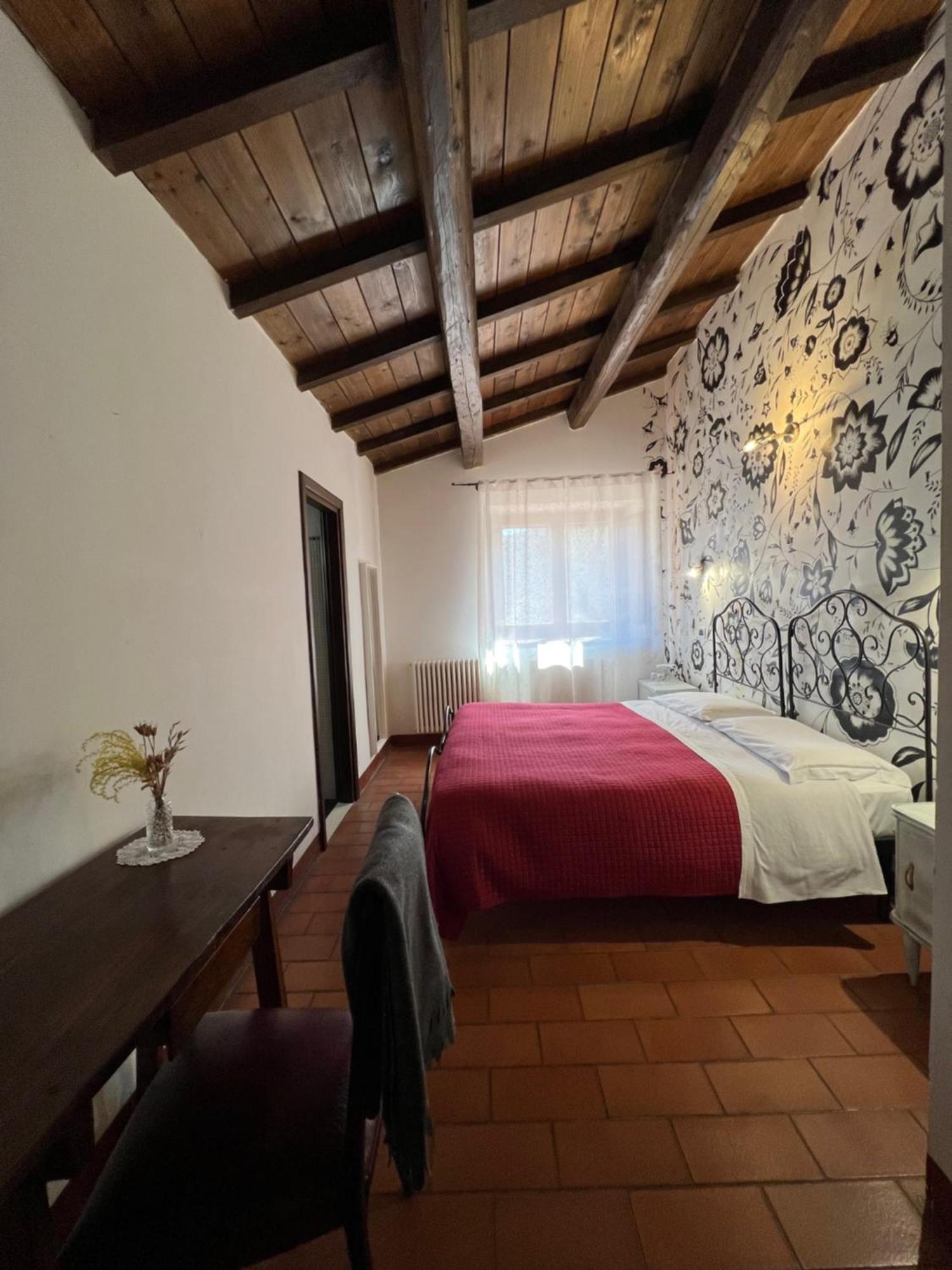 Locanda Sul Lago Santo Stefano Di Sessanio Buitenkant foto