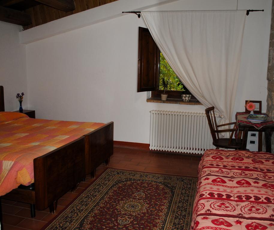 Locanda Sul Lago Santo Stefano Di Sessanio Kamer foto