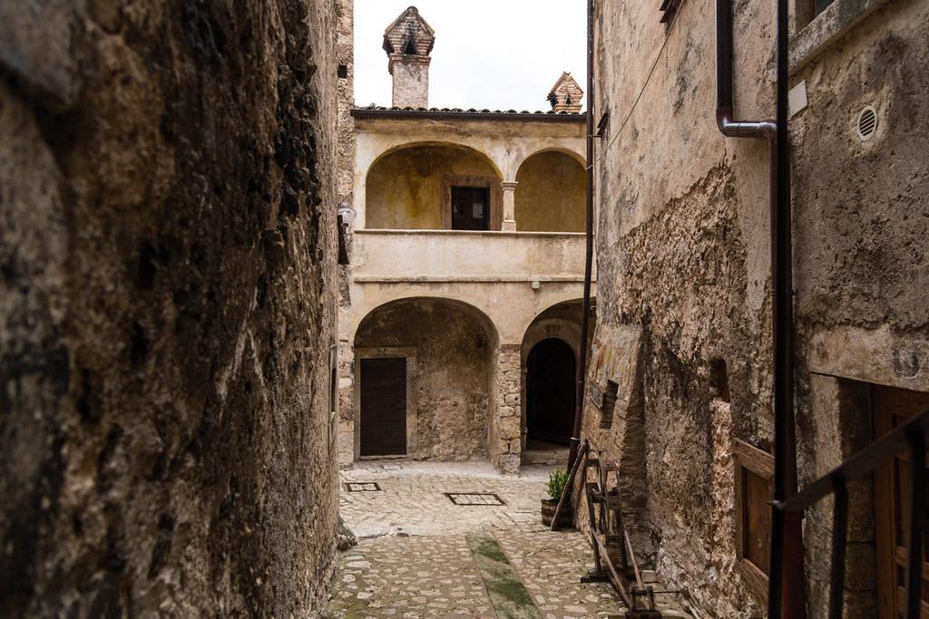 Locanda Sul Lago Santo Stefano Di Sessanio Buitenkant foto